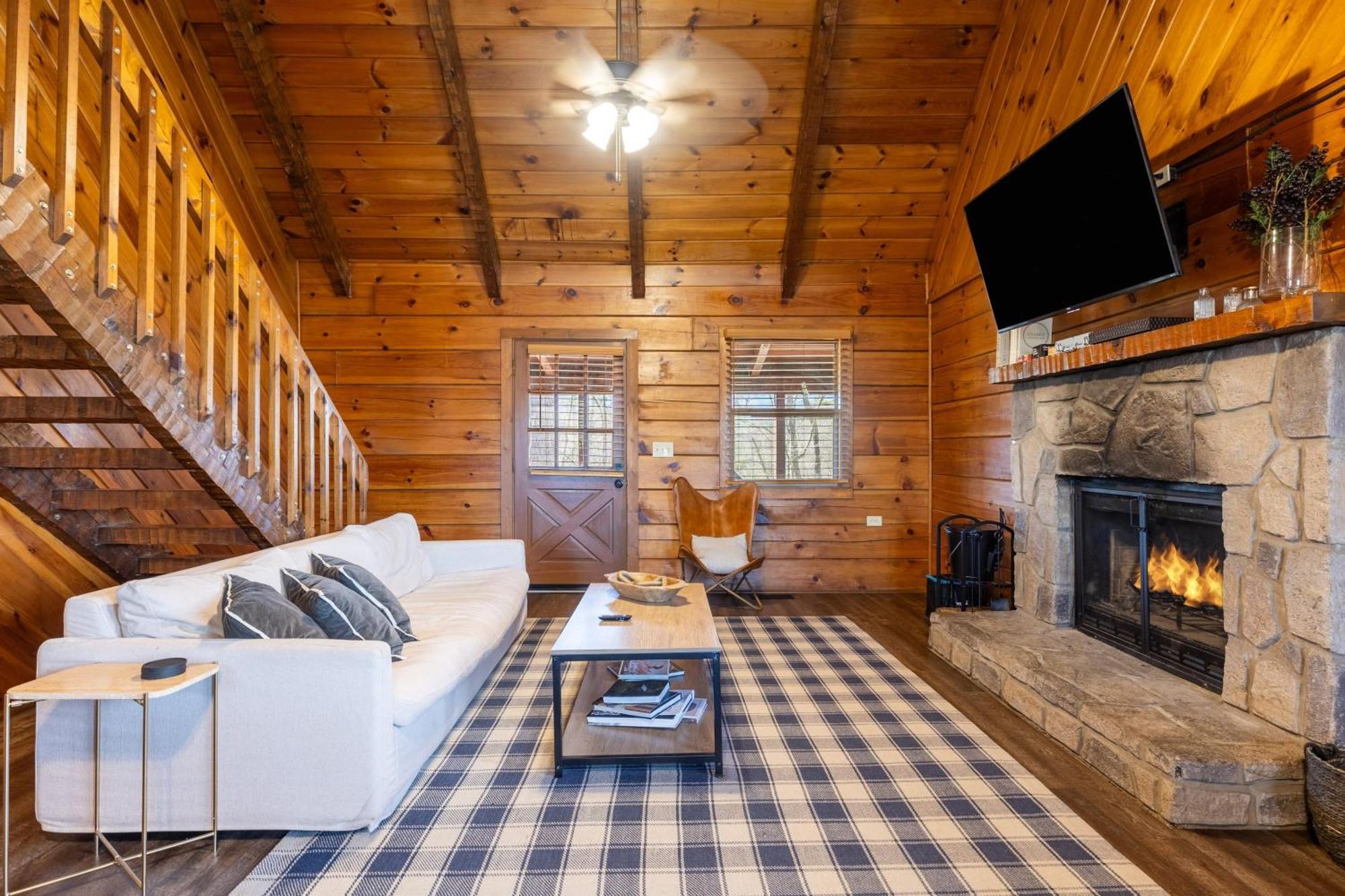 Dudley II By Avantstay Comfortable Cabin W Hot Tub Views Pigeon Forge Exterior foto