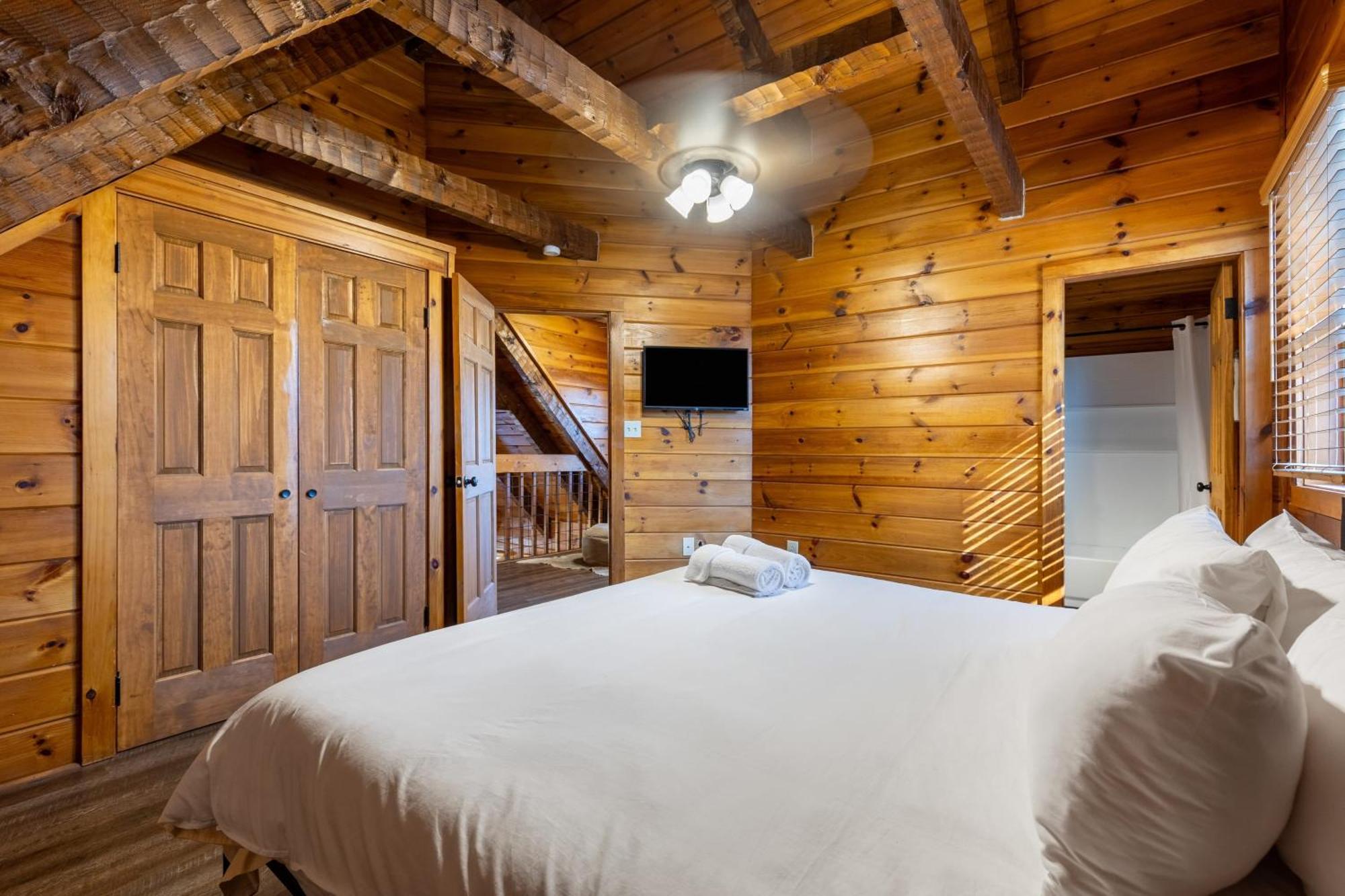 Dudley II By Avantstay Comfortable Cabin W Hot Tub Views Pigeon Forge Exterior foto